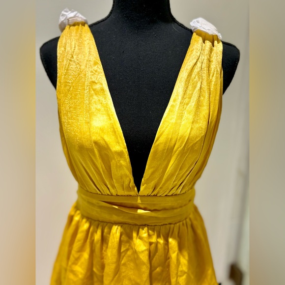 Lulus Marigold/Canary tiered dress - Picture 3 of 13